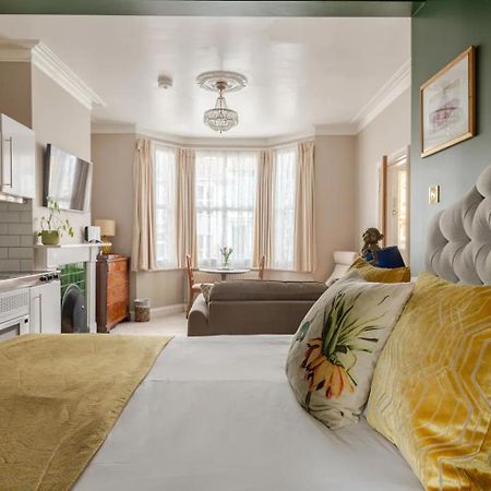 Deco Studio: King Bed, Kitchenette, Stylish & Comfortable Brighton Екстериор снимка